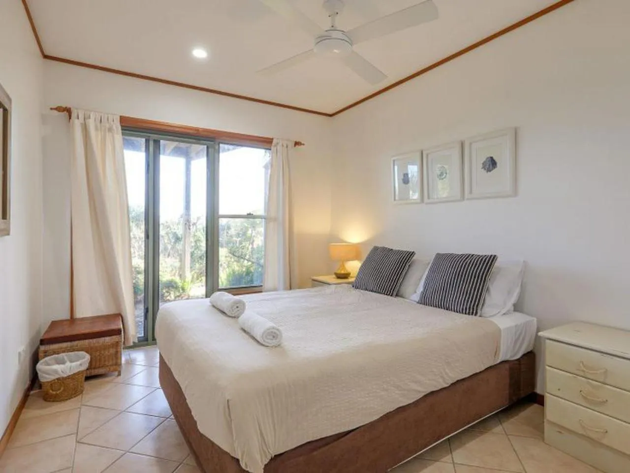 Claytons 1 By Discover Stradbroke Point Lookout
